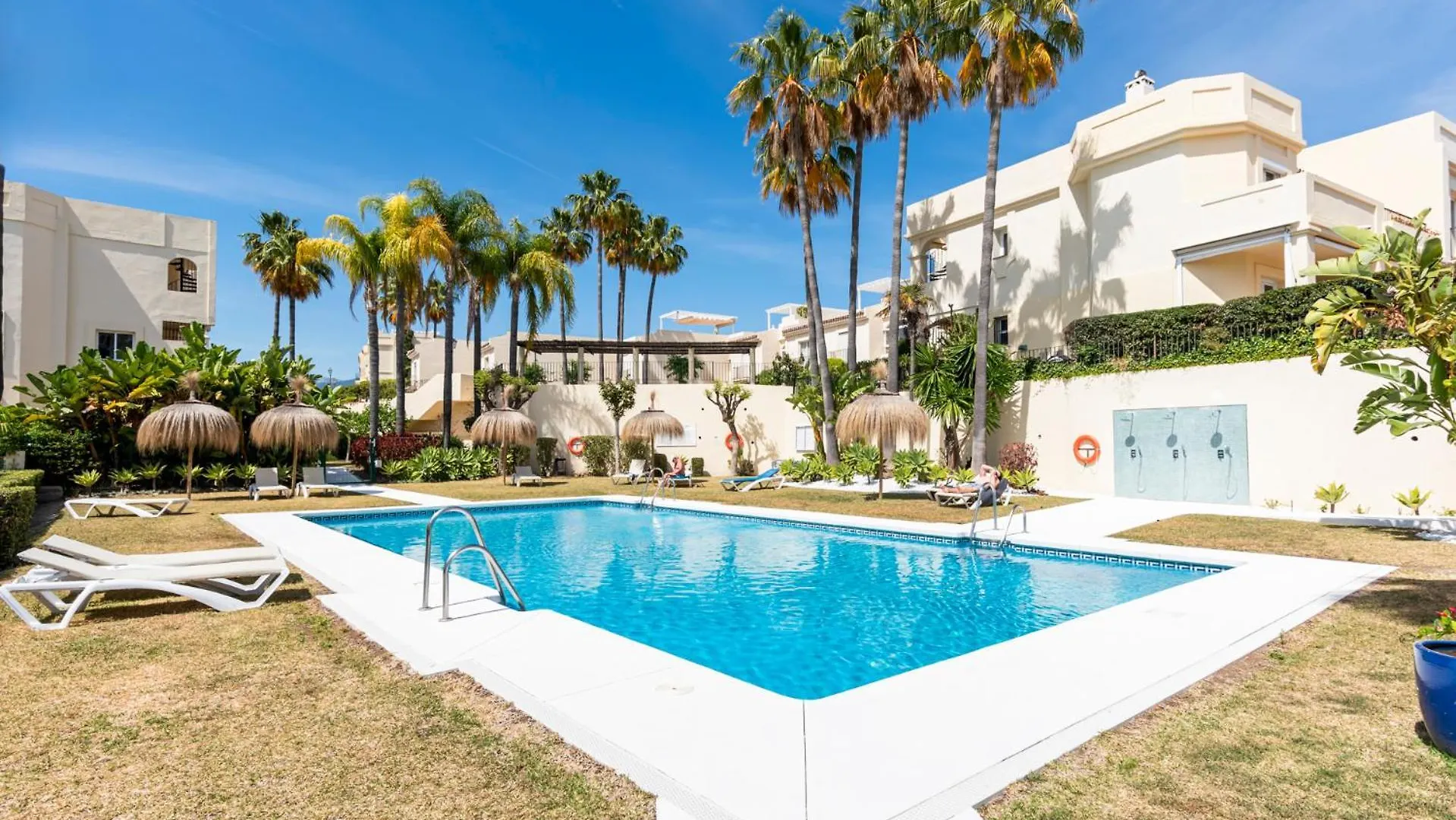 La Quinta Hills - Modern Andalusian-Style Home With Rooftop Terrace Benahavis