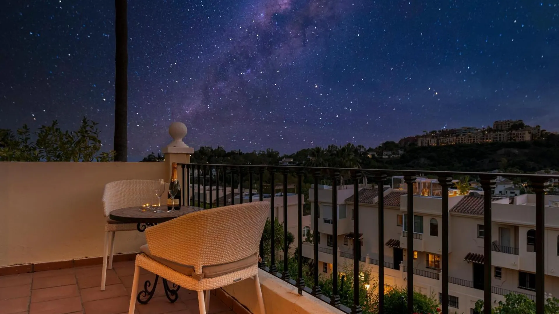 Apartment La Quinta Hills - Modern Andalusian-Style Home With Rooftop Terrace Benahavis
