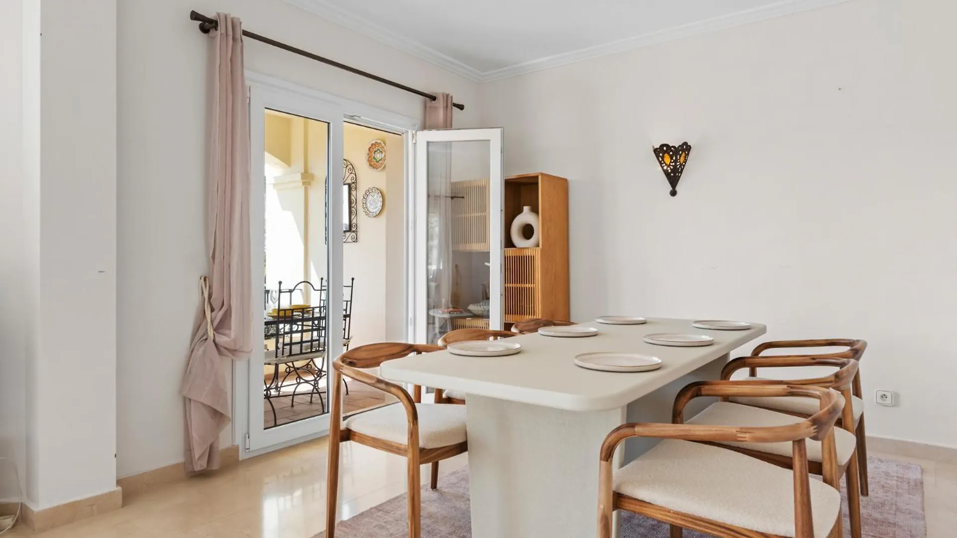 Apartment La Quinta Hills - Modern Andalusian-Style Home With Rooftop Terrace Benahavis